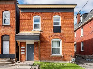 358 Booth St #2, Ottawa, ON K1R 7K4