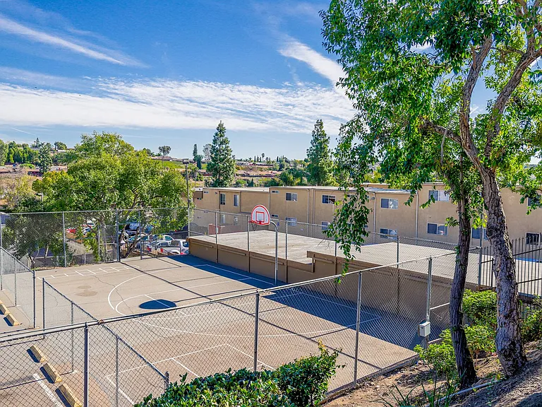 Parkview Poway Apartments — Photo 10