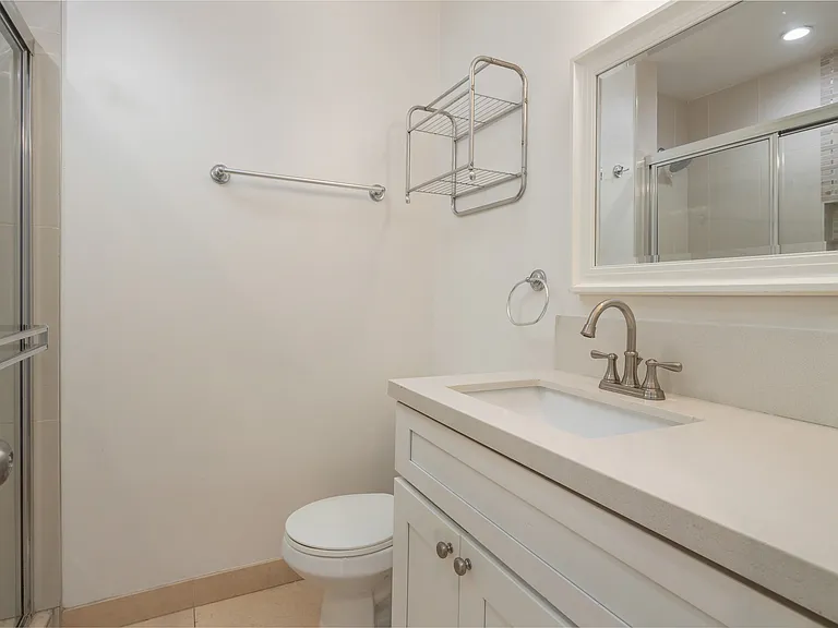 1322 S Ogden Dr #8 — Photo 10