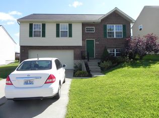 2938 Donjoy Dr, Hebron, KY 41048