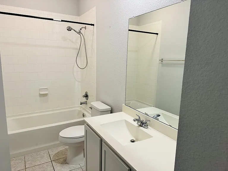 8907 Ladbroke Grv — Photo 17
