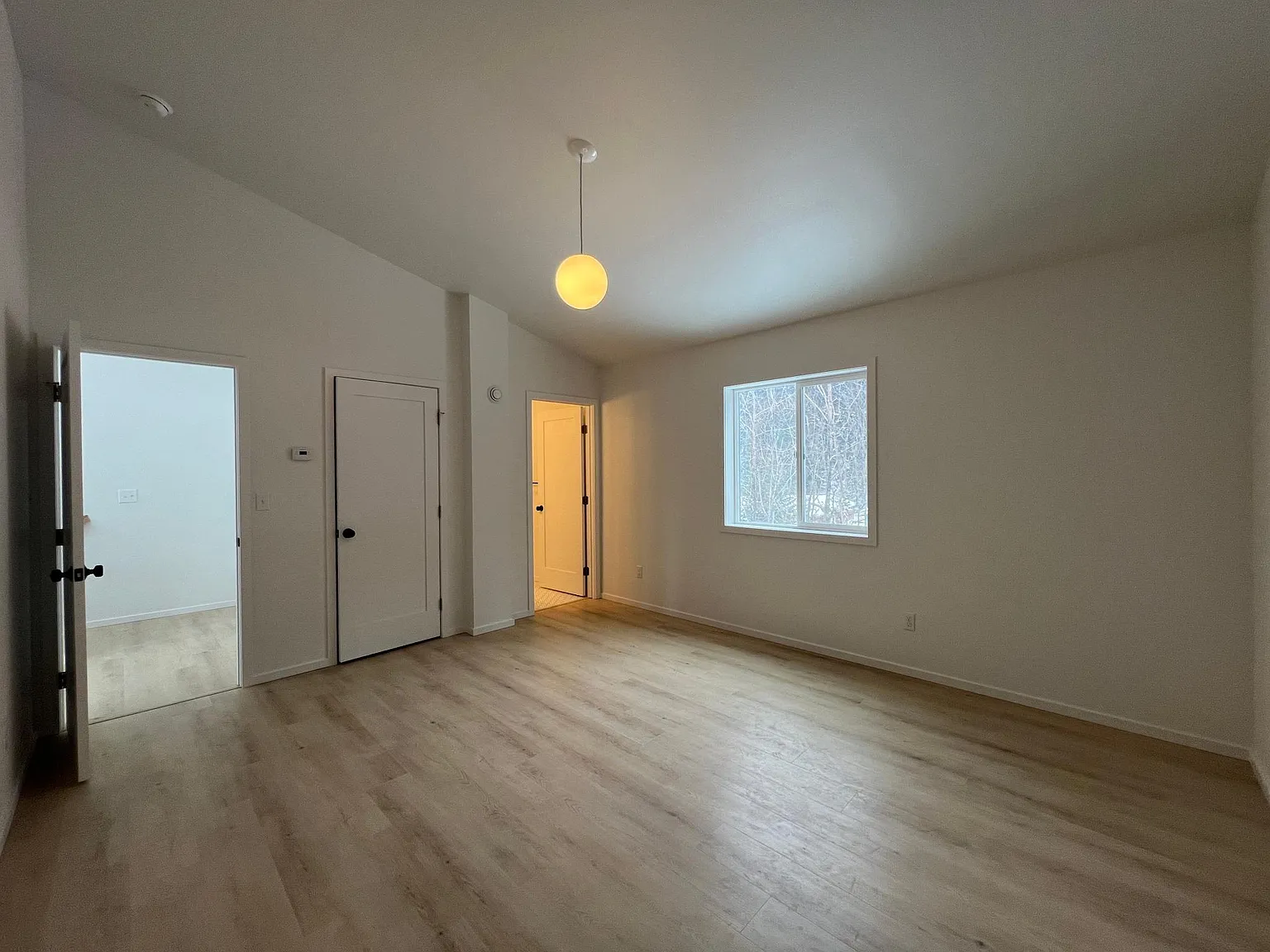 2 bed, 1428 sqft, $2,450 — Photo 3