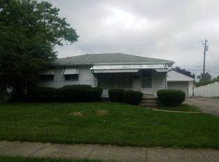 561 Travis Dr, Riverside, OH 45431