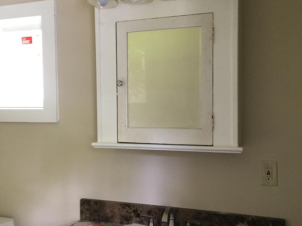 vanity in 2nd bath