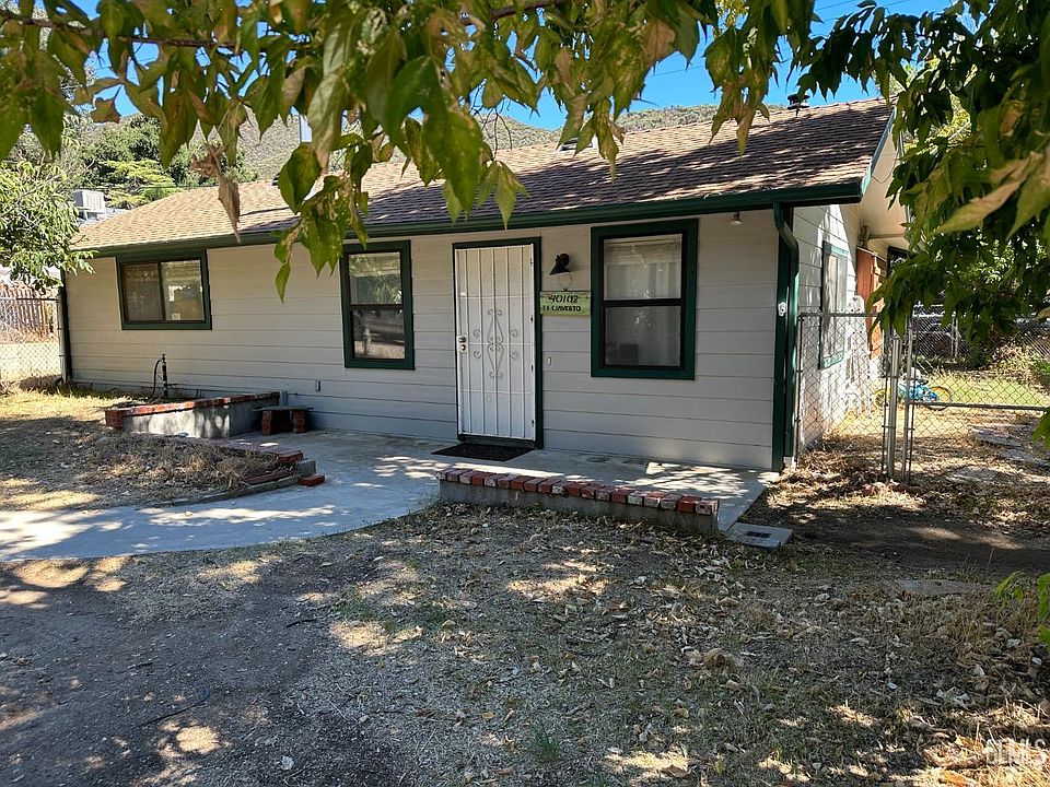 1st image of 40102 Calle El Clavelito