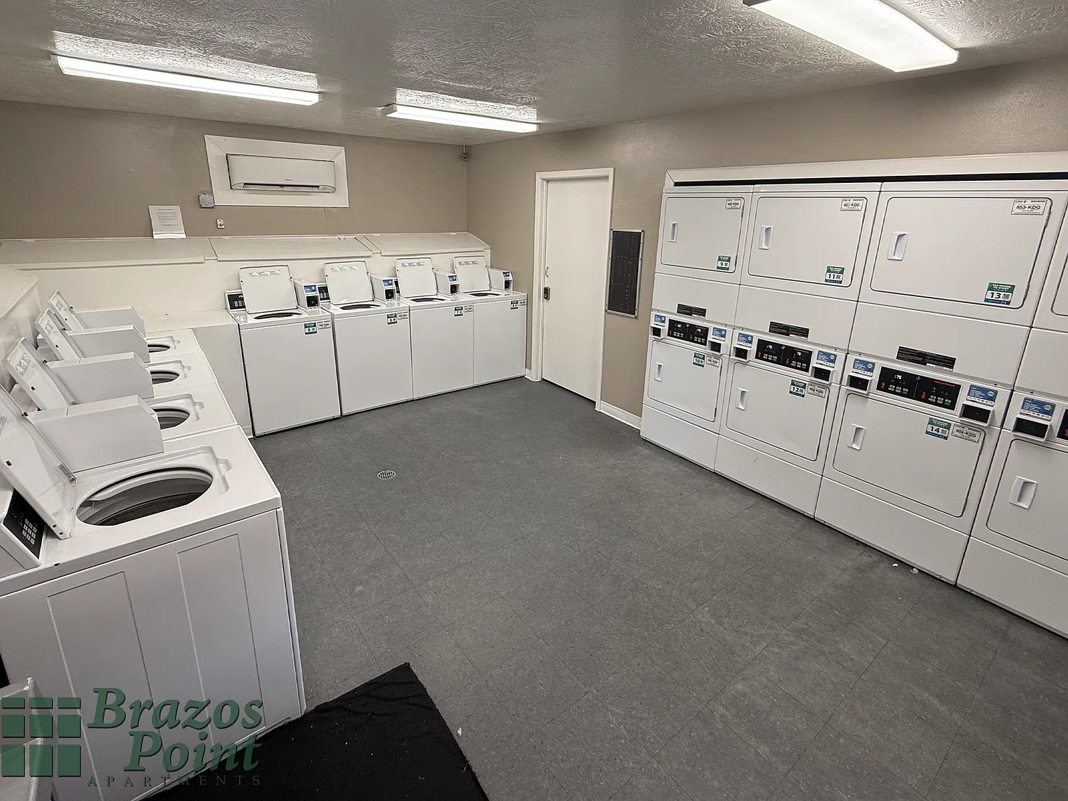 Brazos Point Apartments — Photo 4