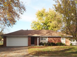 4205 W Tarkio St, Springfield, MO 65802