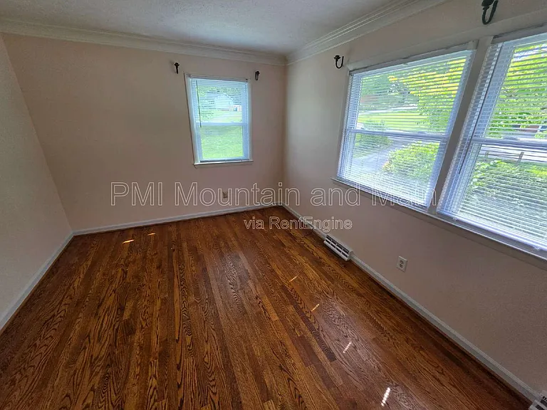 15 Ginell Cir — Photo 33
