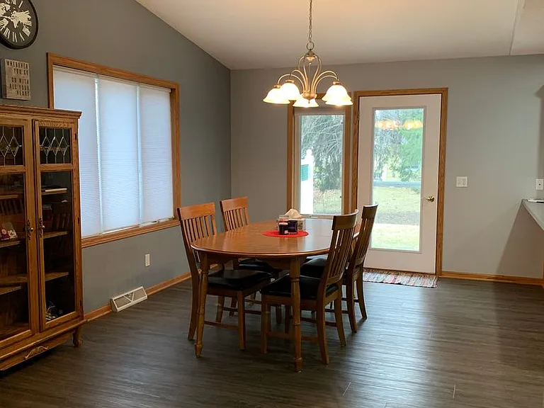 1120 Lewis Ave SW — Photo 5