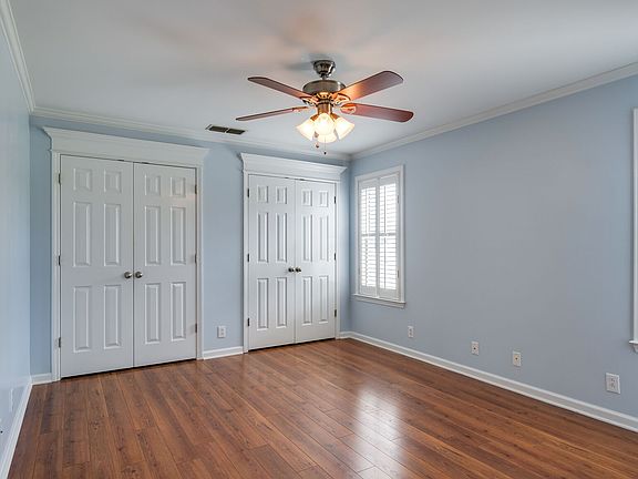 5th image of 1923 Thomas Ct