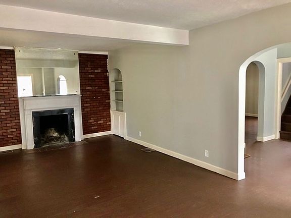 2nd image of 1109 Euclid Ave