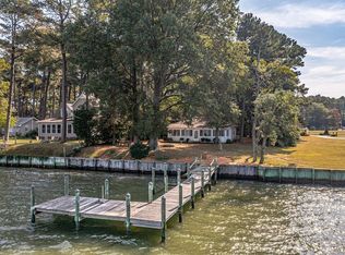 9 Marina Point Rd, Reedville, VA 22539