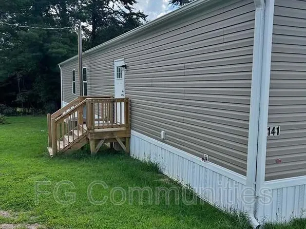 141 David Dr #8, Eden, NC 27288