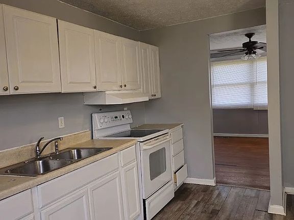 2nd image of 137 Latimer Rd #137