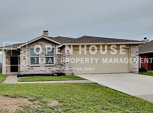 1417 Erin Dr, Burleson, TX 76028