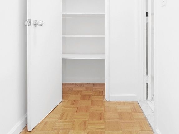 4th image of 470 Lenox Ave APT 2H