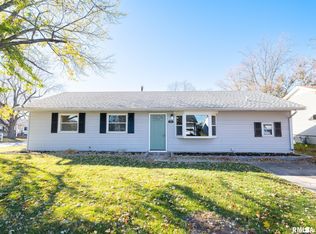 107 Lotus Ln, Washington, IL 61571