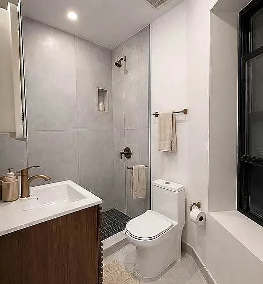 365 W 126th St #1R — Photo 7