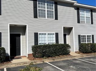 552 Harper Ave APT 11, Auburn, AL 36830