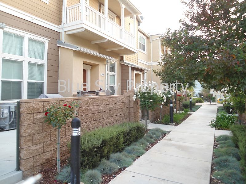 1st image of 330 Matthew Way Unit 105