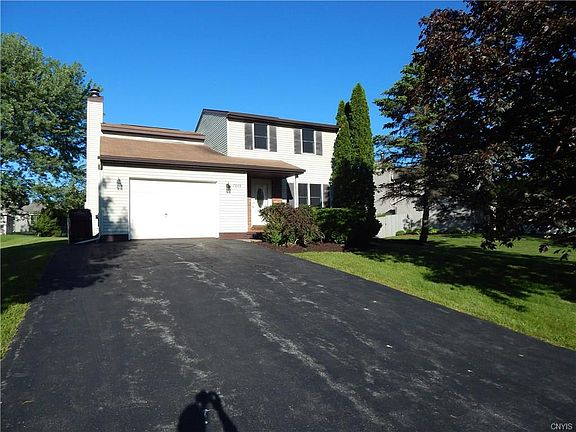 2nd image of 7048 Laurelwood Ln