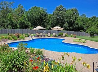 729 Sheffield Ter, Springdale, AR 72762