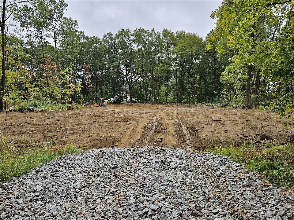 1st image of 6 Charles Way