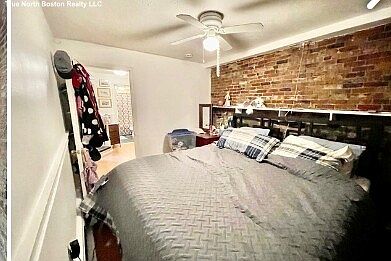 4th image of 50 N Margin St #B