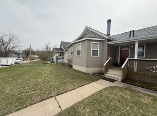 3149 Grove Ct SE, Cedar Rapids, IA 52403