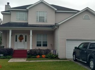 213 Madewood Dr, Destrehan, LA 70047