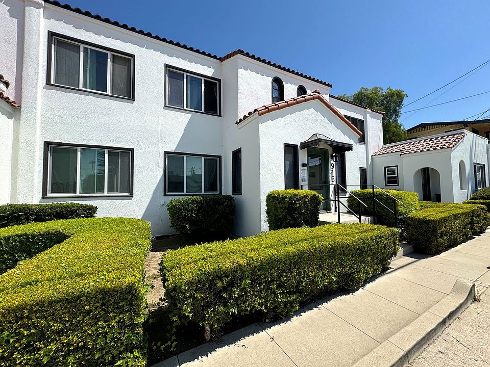 1st image of 915 Poinsettia Pl APT D