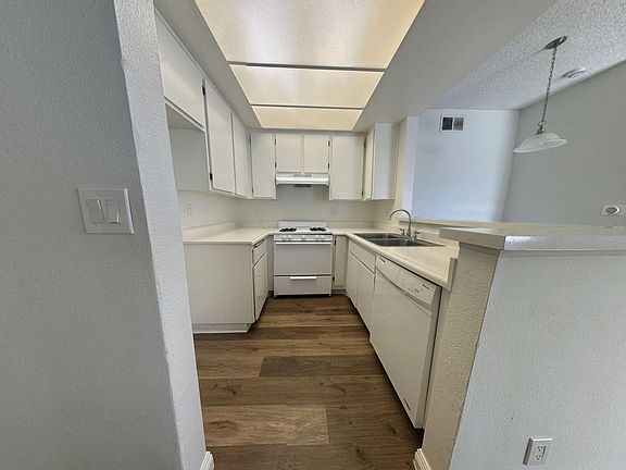 4th image of 14415 Vose St APT 107
