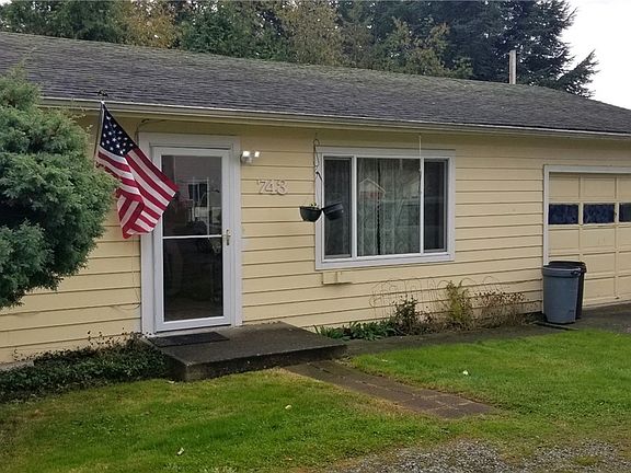 4th image of 743 School Dr