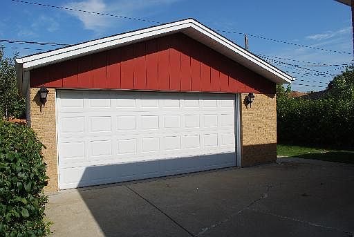 5th image of 5516 Oakdale Dr