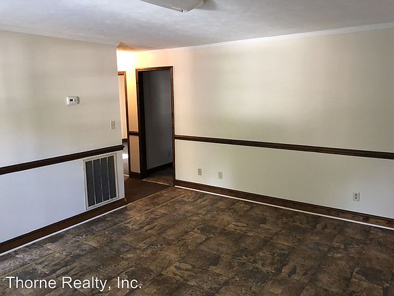 2nd image of 1404 Dogwood Ave
