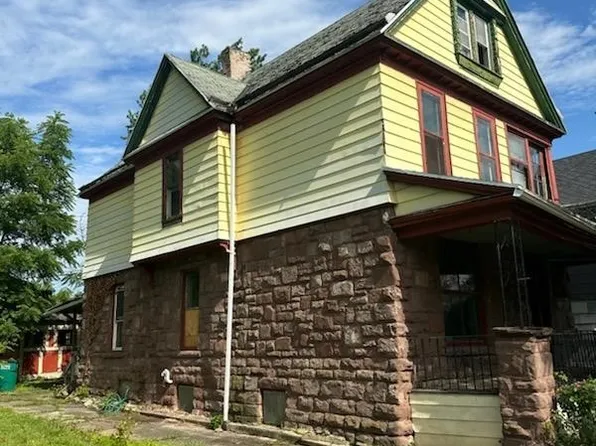 24 Chester St, Buffalo, NY 14208