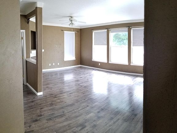 3rd image of 1361 NW 7th Ave