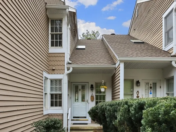 7 Dorset Ln, Bedminster Twp., NJ 07921