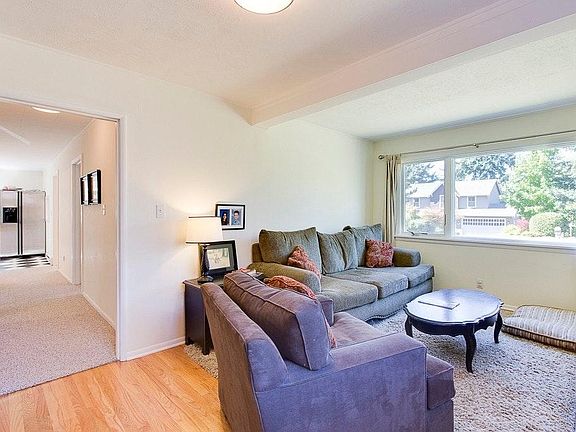 5th image of 472 Nicholson Pl NW
