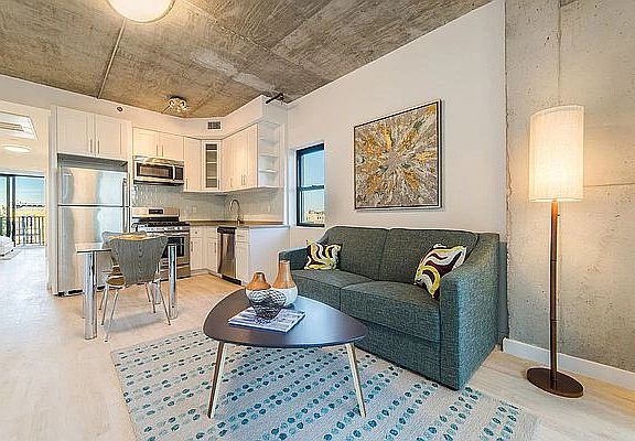 2nd image of 293 Hawthorne St APT 5B