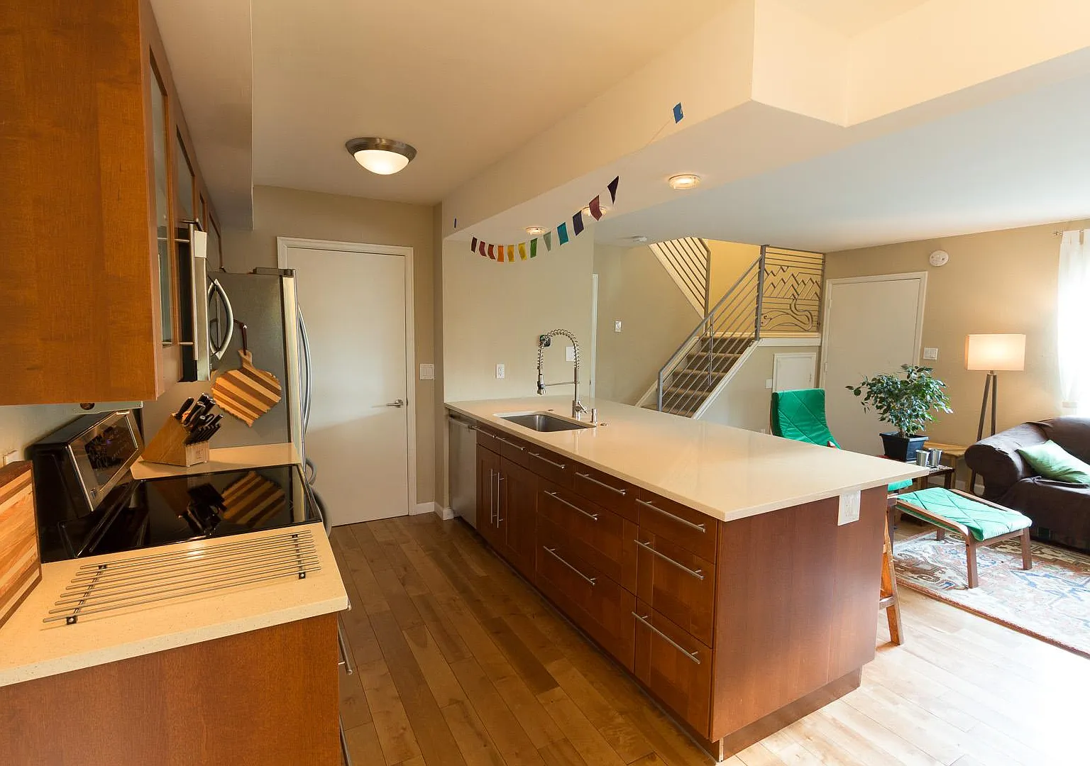 2 bed, 1.5 bath, 1056 sqft, $2,550 — Photo 4