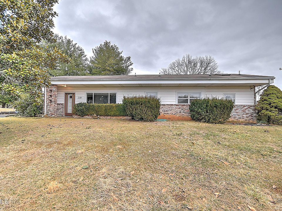 1st image of 210 Farmstead Ln