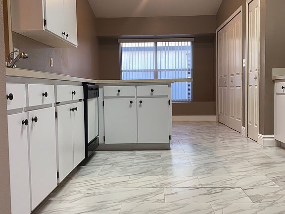 4th image of 29521 Crossland Dr