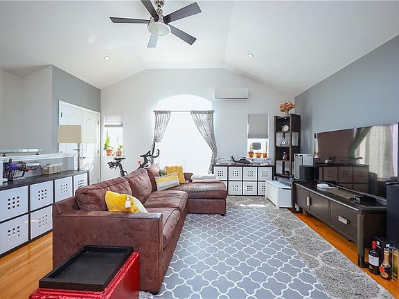 5th image of 8730 Bay 16th St #3C