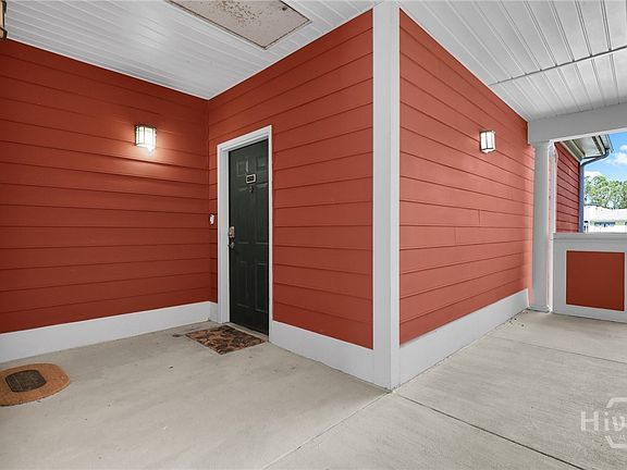 2nd image of 1733 Whitemarsh Way