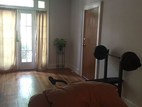 4th image of 1107 W Grace St APT 02