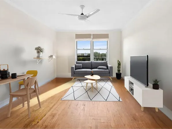 385 E 16th St APT 1D, Brooklyn, NY 11226
