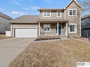 13434 Ames Ave, Omaha, NE 68164