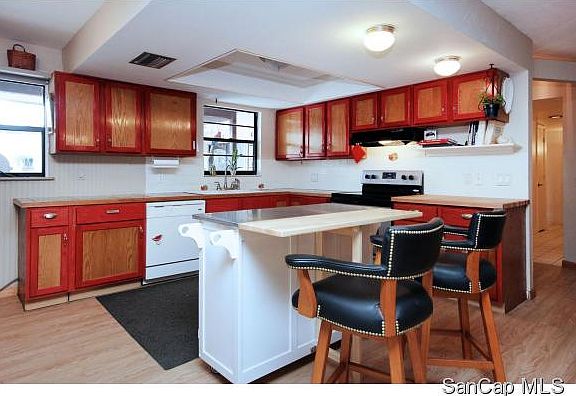 4th image of 435 Donora Blvd