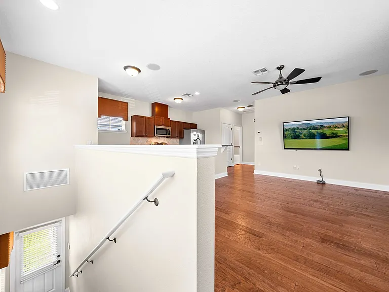 8393 Laureate Blvd — Photo 31